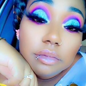 Meet your Posher, Timesha